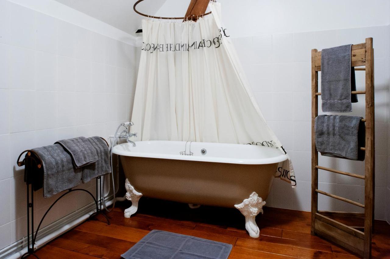 Ferme De L'Abbaye St-Feuillien Bed & Breakfast Le Roeulx Bagian luar foto